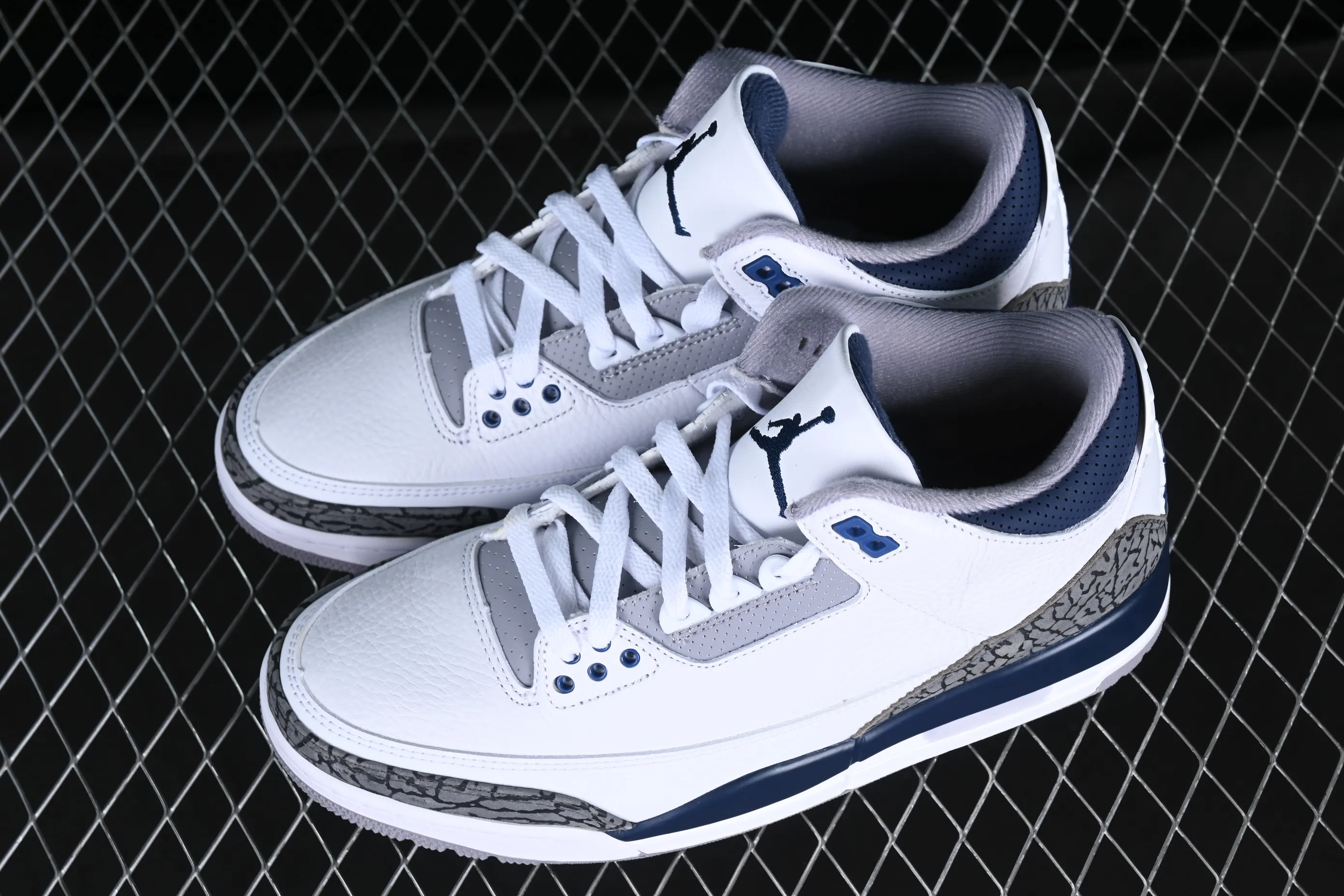All categories Air Jordan Jordan series basketball shoes Air Jordan 3 foreign trade version Air Jordan 3 Retro "Midnight Navy" AJ3 Joe 3 midnight blue cement color CT8532-140